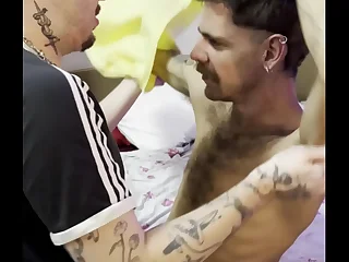 levando rola monstra no cuzinho (COMPLETO NO RED)